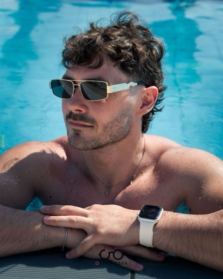 Shooting in piscina &mdash; Ottica Sara, scatto di Giesse Agency.