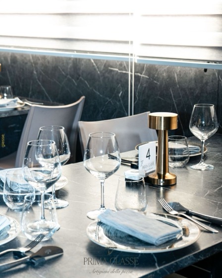 Mise en place &mdash; Prima Classe, scatto di Giesse Agency.